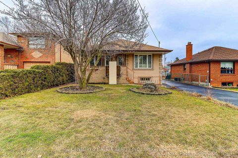 Photo 22 at 23 Tumpane Street, CFB, Toronto