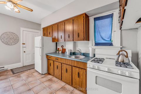 Photo 10 at 667 Ossington Avenue, Little Italy, Toronto