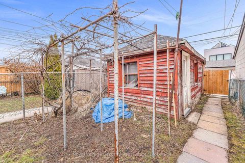 Photo 39 at 667 Ossington Avenue, Little Italy, Toronto