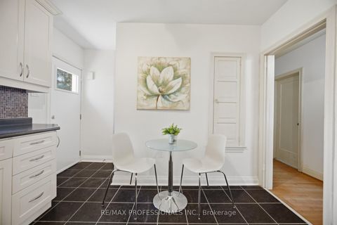 Photo 12 at 1 Loyalist Road, Kingsway South, Toronto