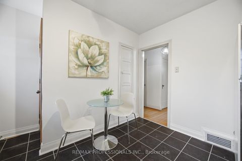 Photo 14 at 1 Loyalist Road, Kingsway South, Toronto