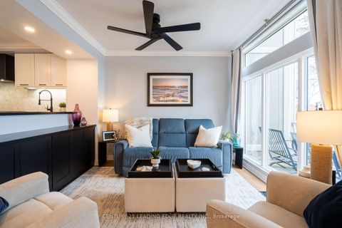 Photo 3 at 9 - 9 Davy Point Circle, Historic Lakeshore Communities, Georgina