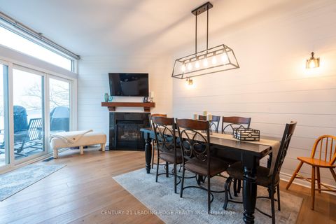 Photo 7 at 9 - 9 Davy Point Circle, Historic Lakeshore Communities, Georgina