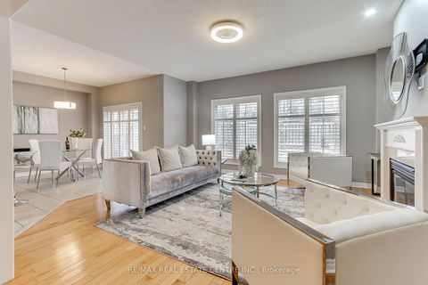 Photo 20 at 54 Woodbury Crescent, Summerhill Estates, Newmarket