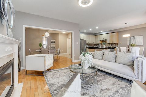 Photo 22 at 54 Woodbury Crescent, Summerhill Estates, Newmarket