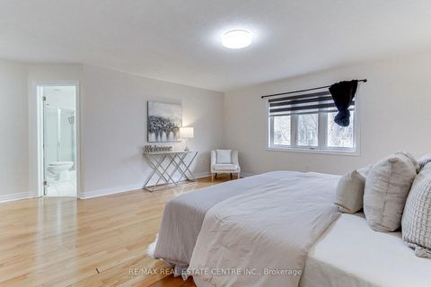 Photo 29 at 54 Woodbury Crescent, Summerhill Estates, Newmarket