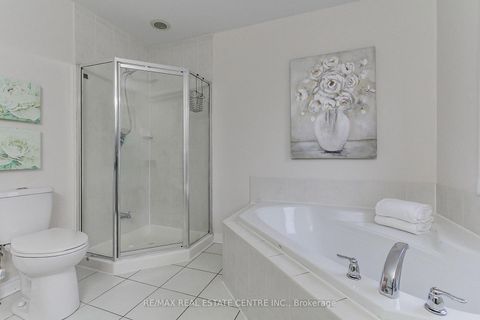 Photo 32 at 54 Woodbury Crescent, Summerhill Estates, Newmarket