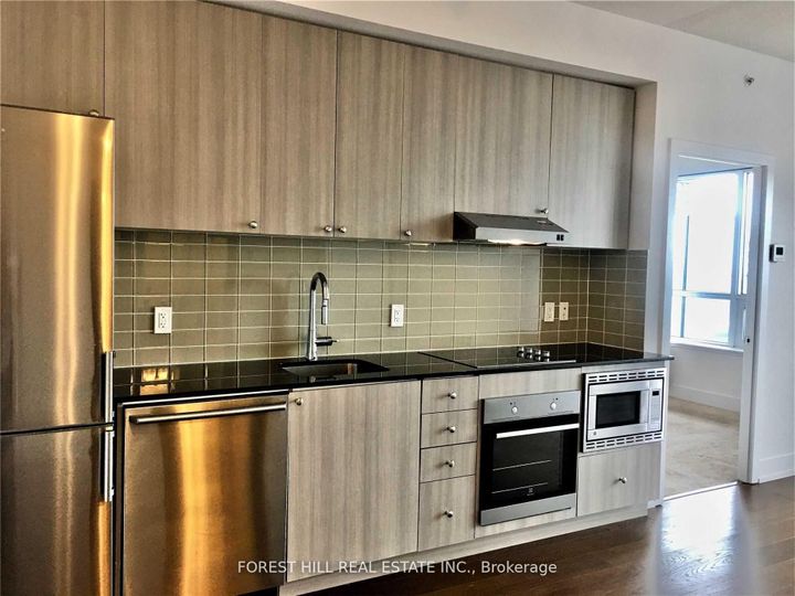 Photo 5 at 716 - 7 Kenaston Garden, Bayview Village, Toronto