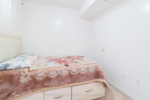 Photo 4 at 55 Ted Wray Circle, CFB, Toronto