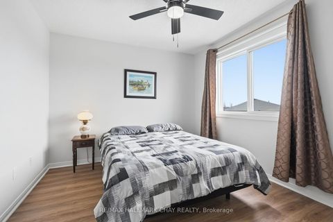 Photo 17 at 127 Trevino Circle, East Bayfield, Barrie