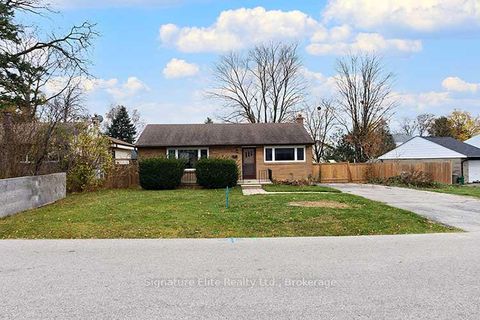 Photo 2 at 41-A Hurricane Avenue, West Woodbridge, Vaughan