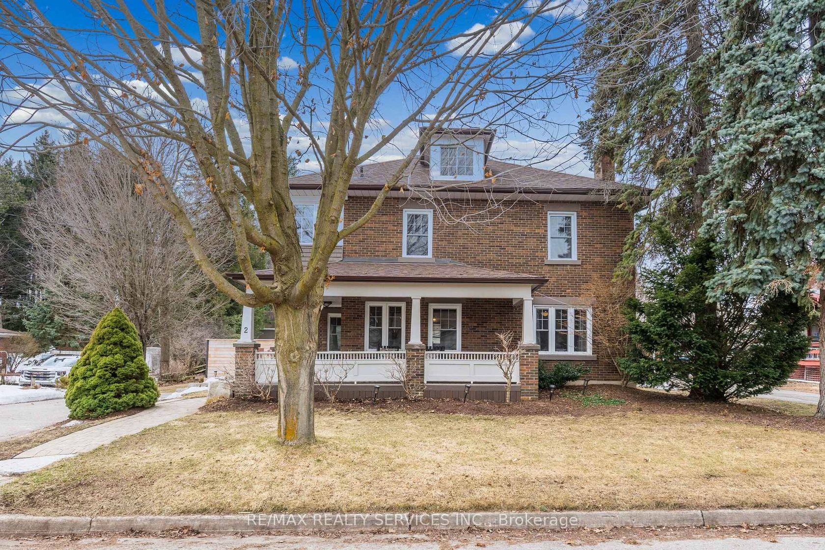 2 Maple Avenue, Caledon East, Caledon by Loree Meneguzzi Real Estate 2 Maple Avenue, Caledon East, Caledon