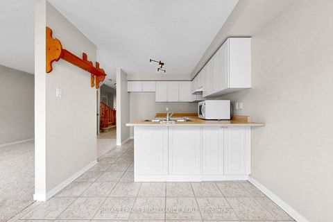 Photo 14 at 58 Coleridge Drive, Summerhill Estates, Newmarket