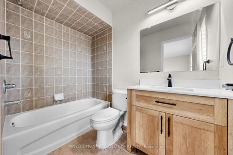 Photo 26 at 58 Coleridge Drive, Summerhill Estates, Newmarket