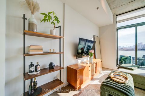 Photo 3 at 610 - 8 Gladstone Avenue, Little Portugal, Toronto