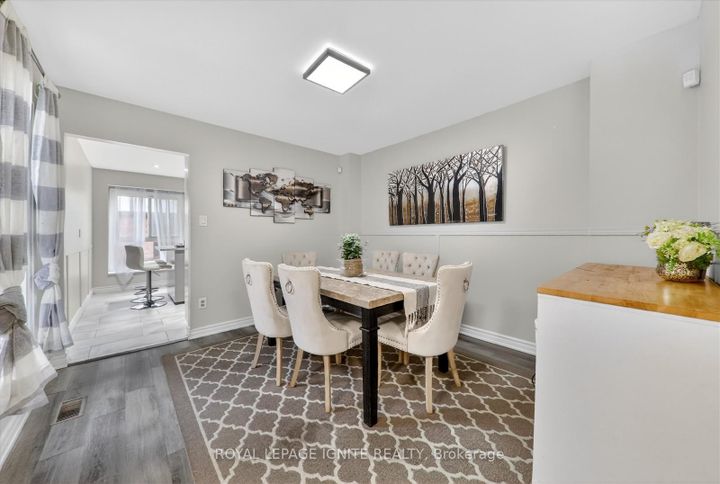 Photo 12 at 56 - 2 Dailing Gate, Malvern, Toronto