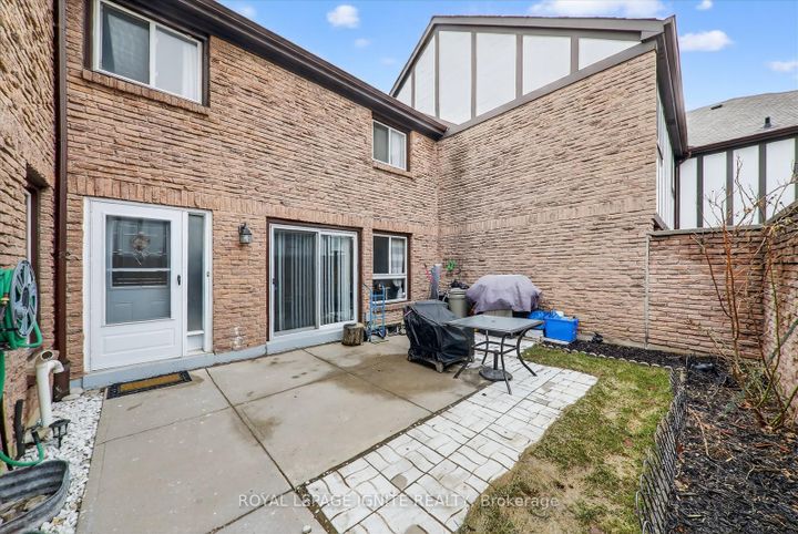 Photo 33 at 56 - 2 Dailing Gate, Malvern, Toronto