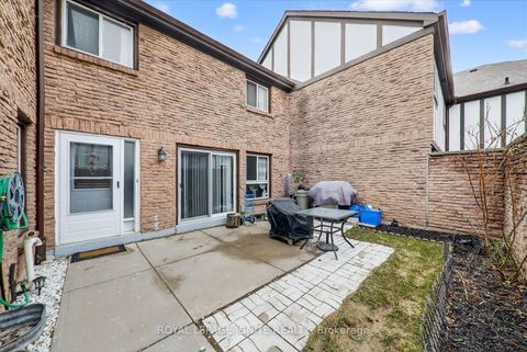 Photo 33 at 56 - 2 Dailing Gate, Malvern, Toronto