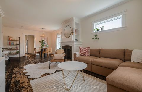 Photo 4 at 389 Ontario Street, Central Newmarket, Newmarket