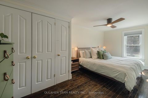 Photo 12 at 389 Ontario Street, Central Newmarket, Newmarket