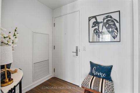 Photo 4 at PH1 - 20 Edward Street, Bay Street Corridor, Toronto