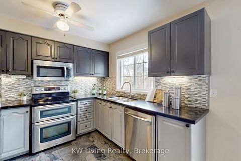 Photo 16 at 62 - 81 Mosaics Avenue, Aurora Highlands, Aurora