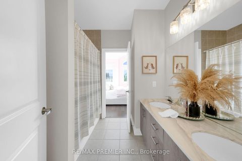 Photo 40 at 67 Garyscholl Road, Vellore Village, Vaughan