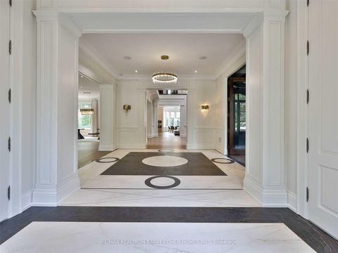 Photo 14 at 382 Old Yonge Street, Windfields, Toronto