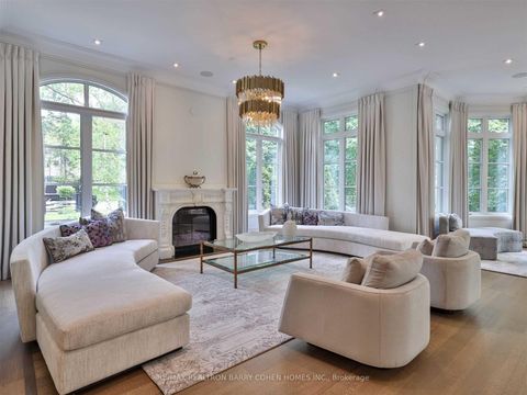 Photo 16 at 382 Old Yonge Street, Windfields, Toronto