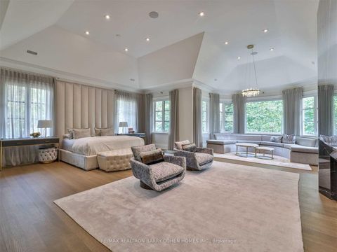 Photo 25 at 382 Old Yonge Street, Windfields, Toronto