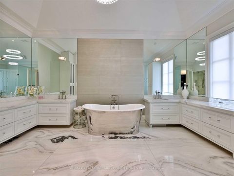 Photo 27 at 382 Old Yonge Street, Windfields, Toronto