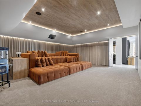 Photo 34 at 382 Old Yonge Street, Windfields, Toronto