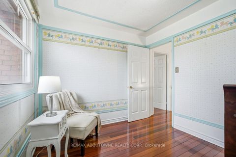 Photo 28 at 4538 Mayflower Drive, Hurontario, Mississauga