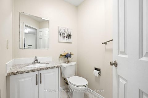 Photo 31 at 4538 Mayflower Drive, Hurontario, Mississauga