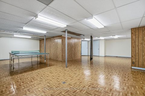 Photo 33 at 4538 Mayflower Drive, Hurontario, Mississauga