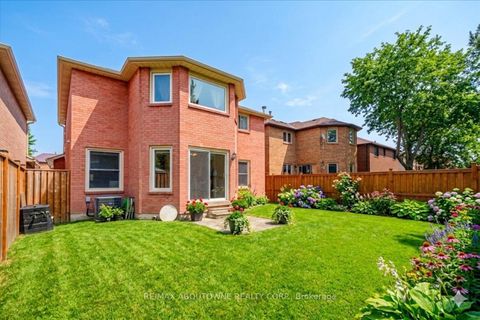 Photo 34 at 4538 Mayflower Drive, Hurontario, Mississauga