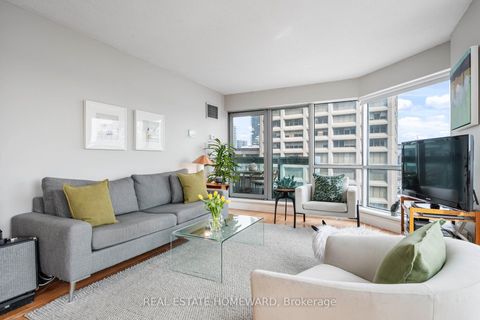 Photo 4 at 704 - 10 Queens Quay W, Waterfront Communities C1, Toronto