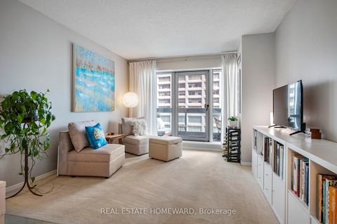 Photo 14 at 704 - 10 Queens Quay W, Waterfront Communities C1, Toronto