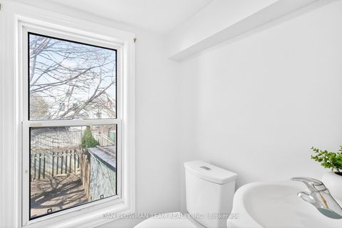 Photo 13 at 114 Olive Avenue, Central, Oshawa