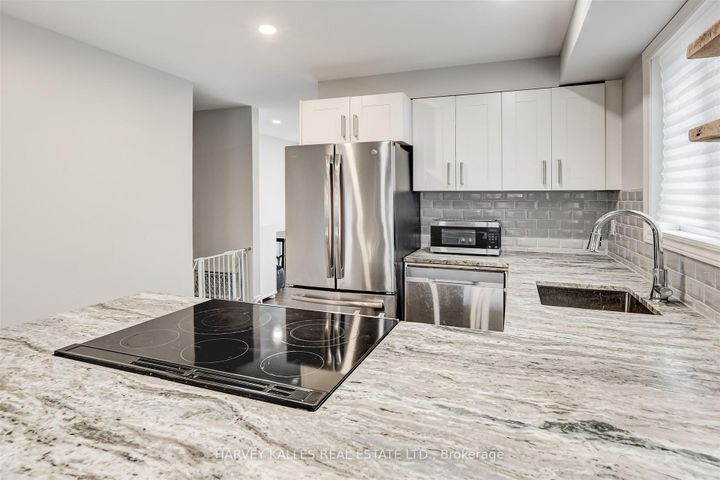 Photo 13 at 112 Wexford Avenue N, Crown Point, Hamilton