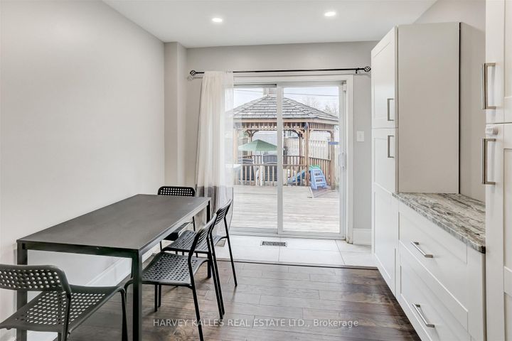 Photo 16 at 112 Wexford Avenue N, Crown Point, Hamilton