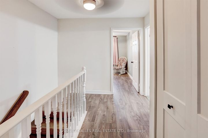 Photo 22 at 112 Wexford Avenue N, Crown Point, Hamilton