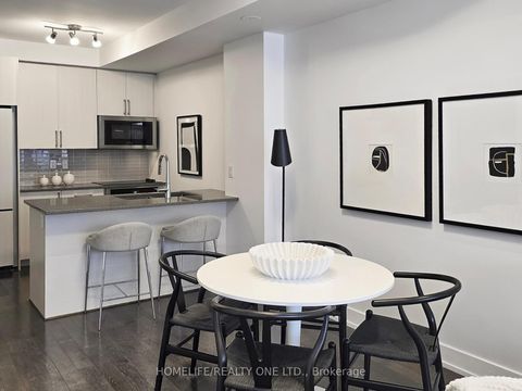 Photo 8 at 1076 Lansdowne Avenue, Junction, Toronto