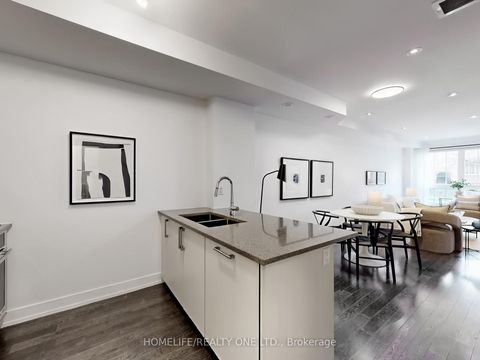 Photo 10 at 1076 Lansdowne Avenue, Junction, Toronto