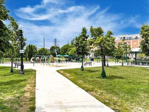 Photo 38 at 1076 Lansdowne Avenue, Junction, Toronto