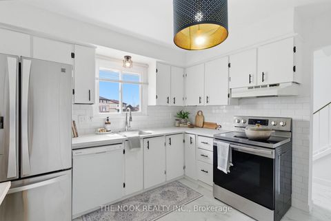 Photo 4 at 1232 Southdale Avenue, Donevan, Oshawa