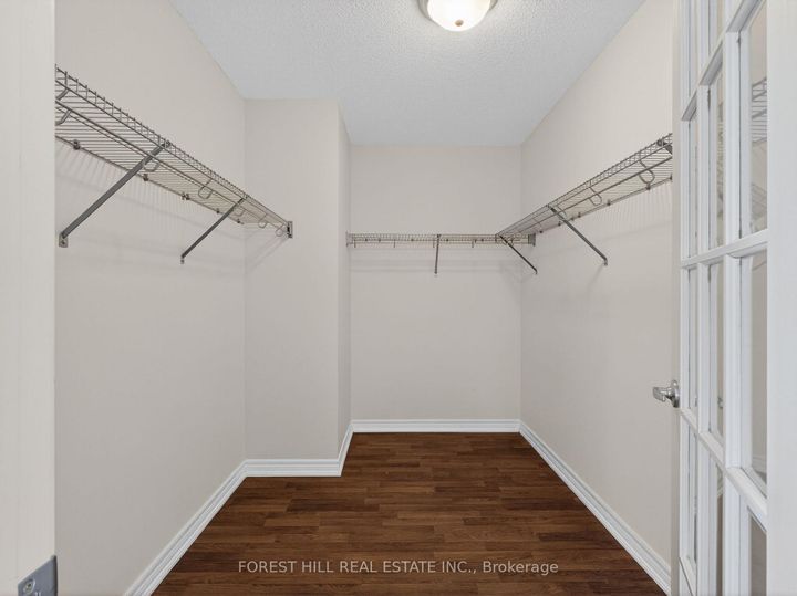 Photo 24 at 22 Mccombe Lane, Patterson, Vaughan