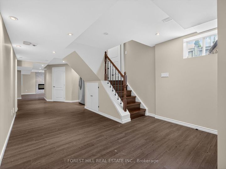 Photo 36 at 22 Mccombe Lane, Patterson, Vaughan