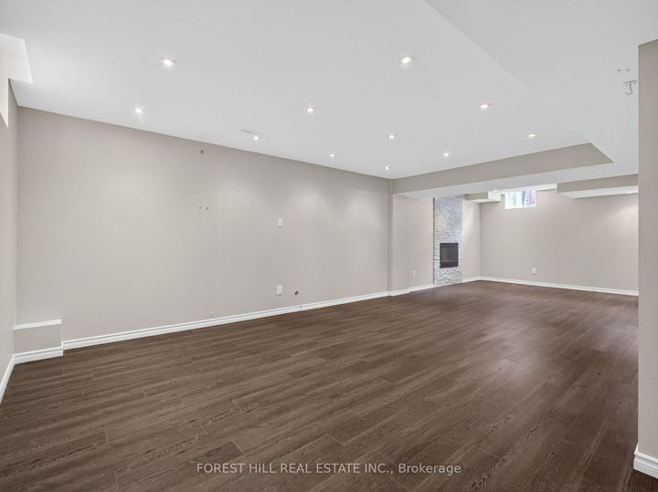 Photo 42 at 22 Mccombe Lane, Patterson, Vaughan