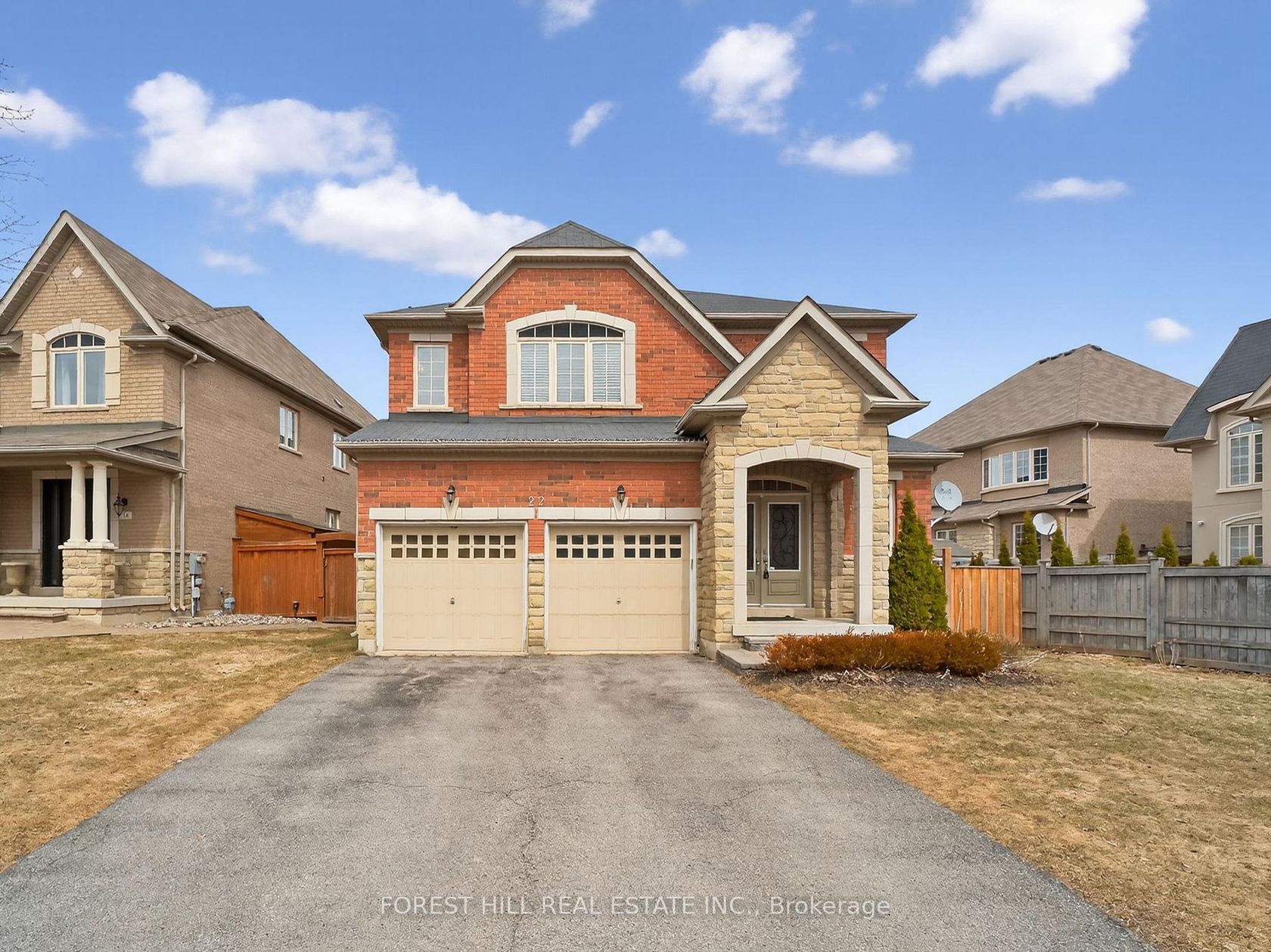 22 Mccombe Lane, Patterson, Vaughan by Loree Meneguzzi Real Estate 22 Mccombe Lane, Patterson, Vaughan